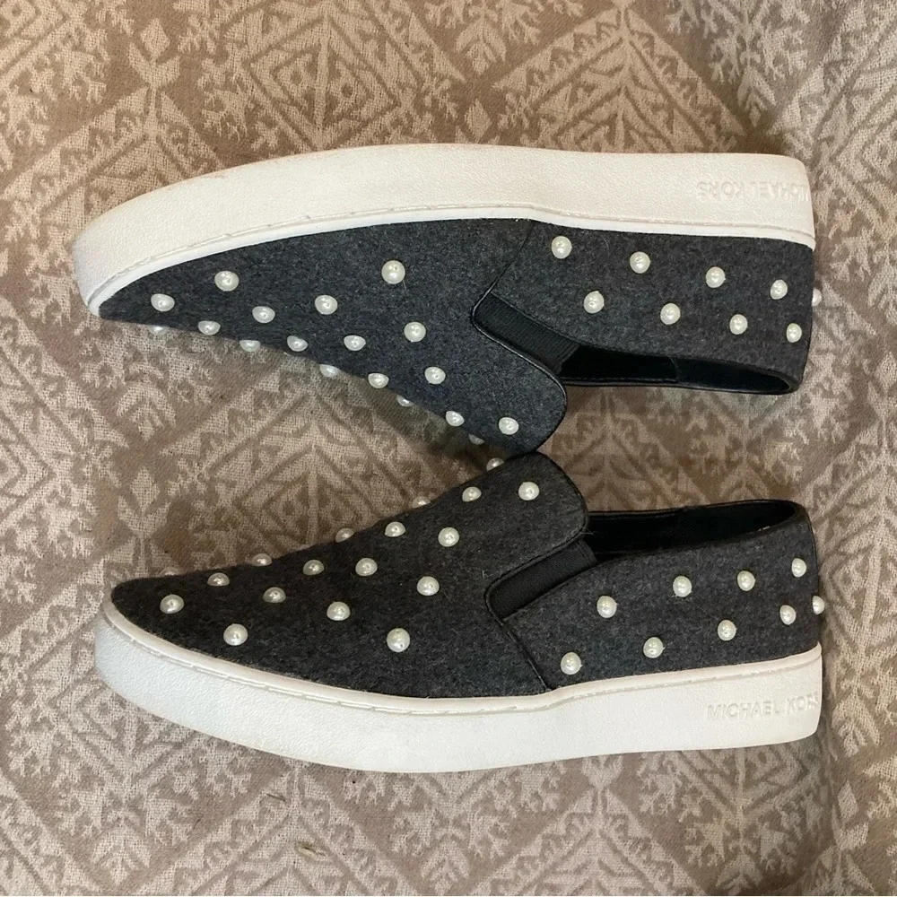 MICHAEL KORS Sz 8.5 Canvass Pearl Studded Rubber Sole Slip On Sneakers Shoes - Picture 6 of 10